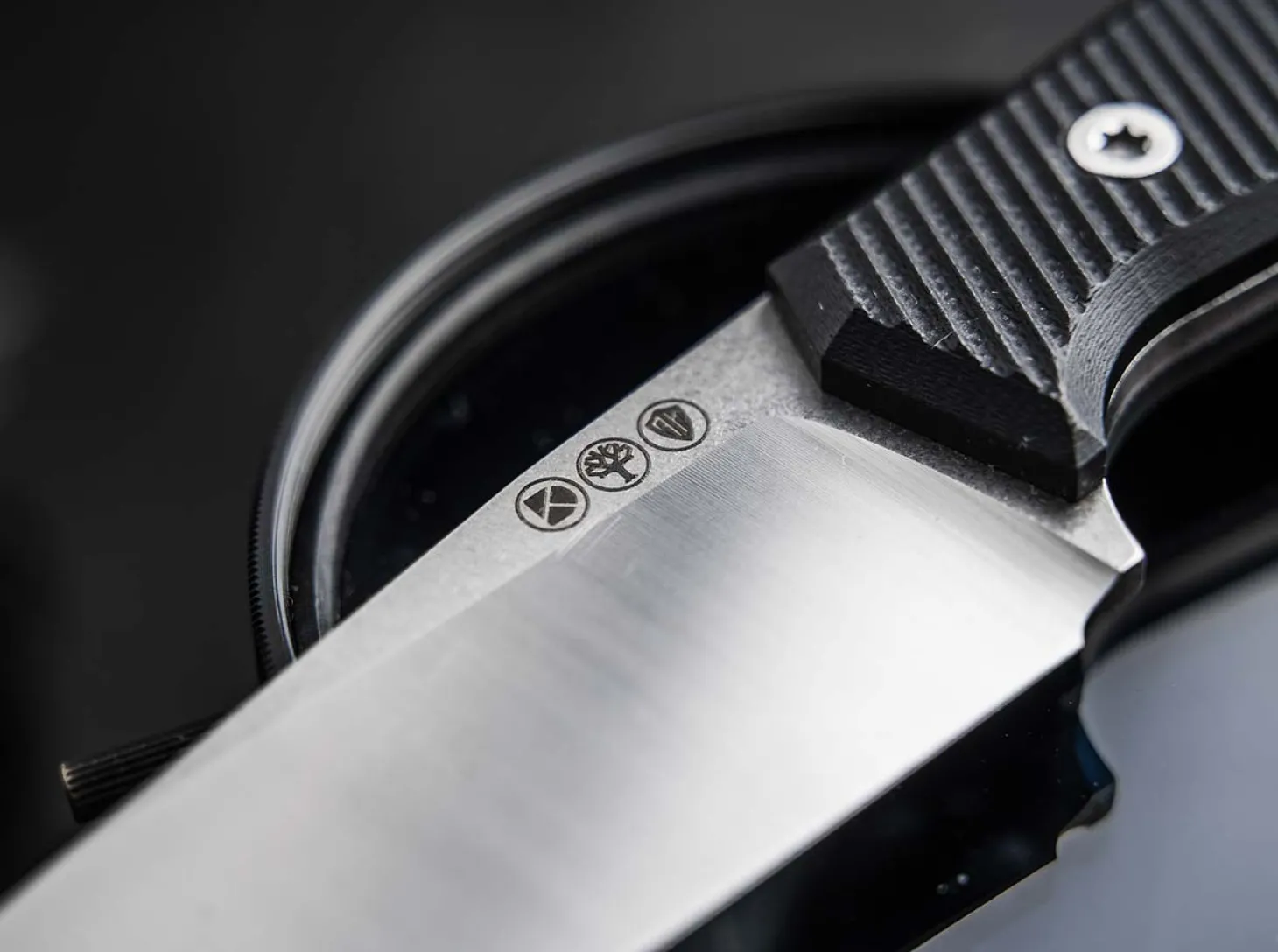 Daily Knives AK1 American Tanto
