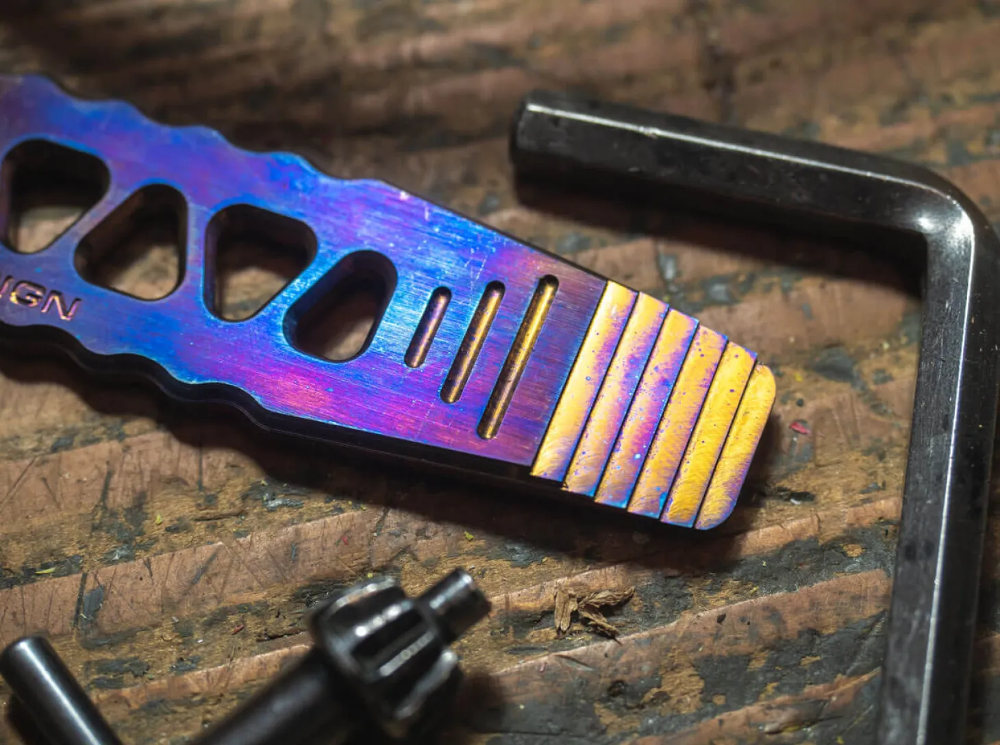Tango Bar Titanium